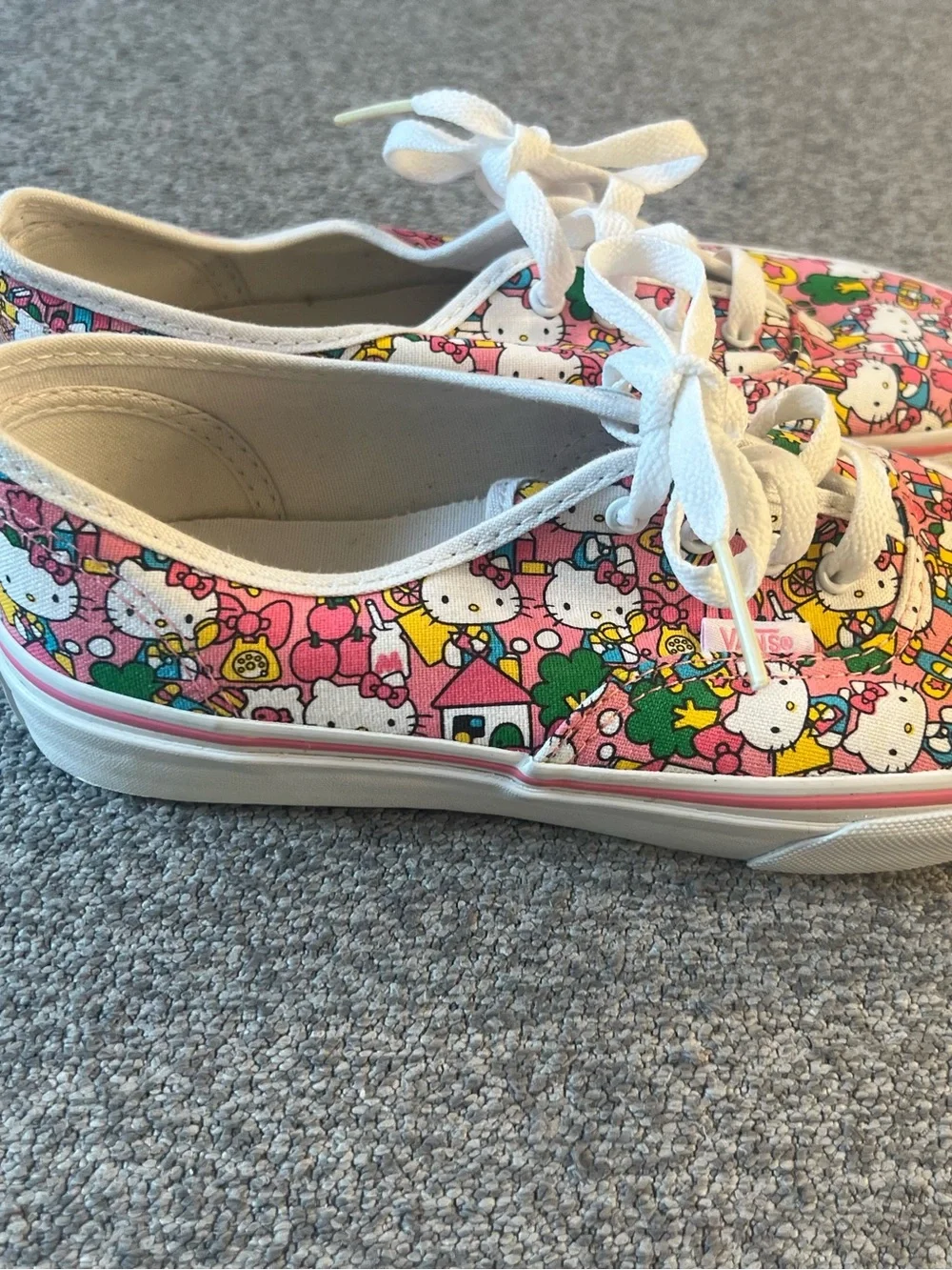 Vans Kids Pink Hello Kitty Pattern Lace-Up Sneakers